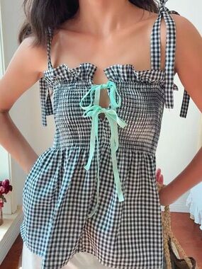 Women tank top gingham print, seersucker smocked tank top size M